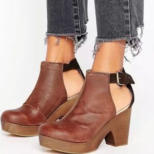 Free People Amber Orchard Clog Chocolate